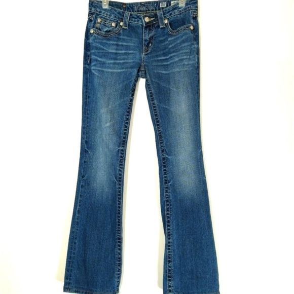 Miss Me Jeans Chic Woman's Blue Jeans Size 28 - Picture 1 of 7